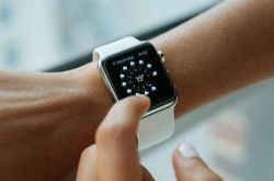 三道天堑下，国产智能手表何时反超Apple Watch？