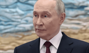 普京最新发声：特朗普特使是“一个聪明人”，达成停火协议前提是乌克兰撤出顿巴斯